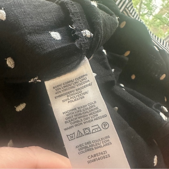 2/$20 🛍️ LOFT embroidered dot linen top - Picture 7 of 9